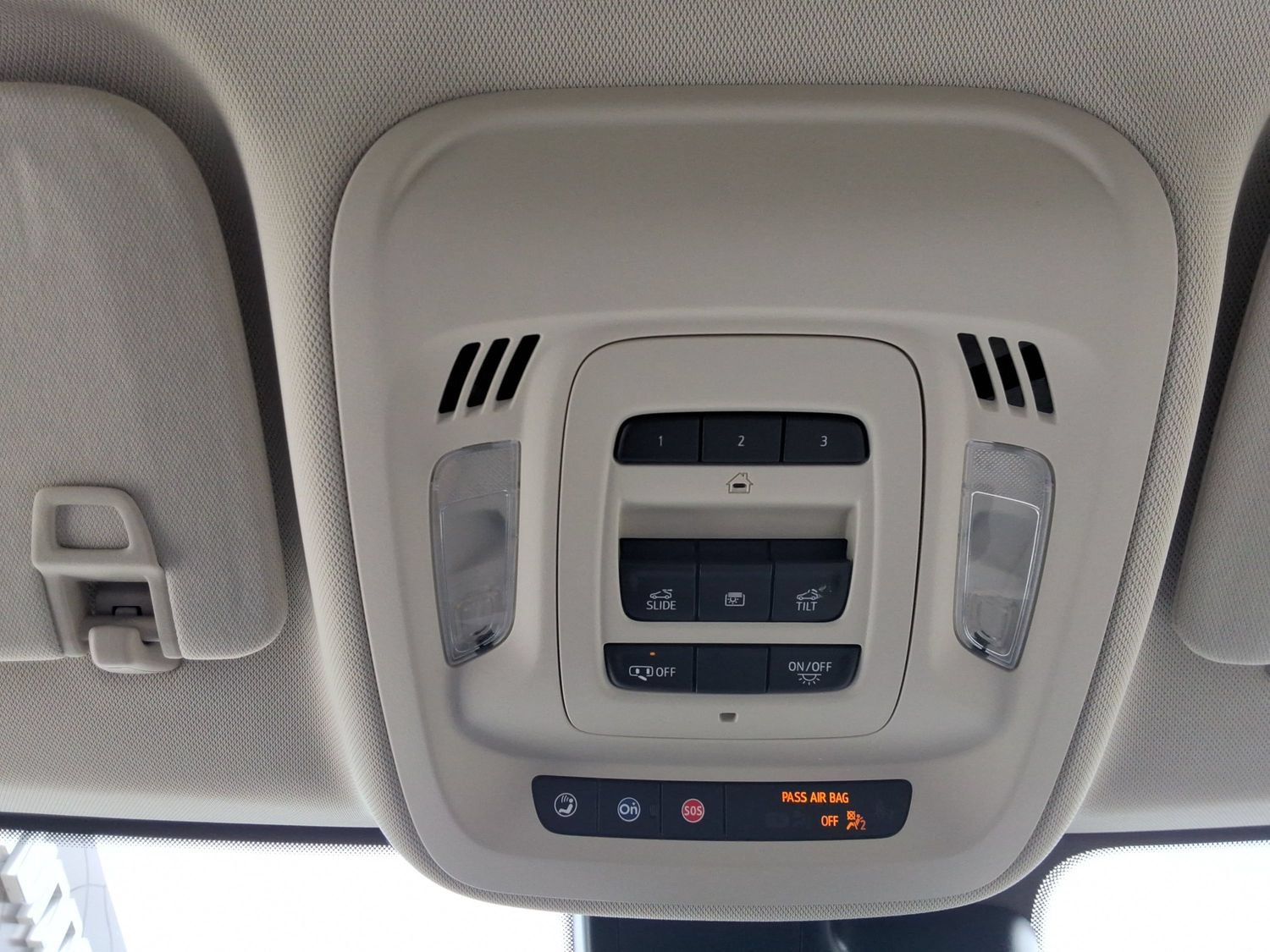 Used 2023 Buick Envision Avenir FWD image 19