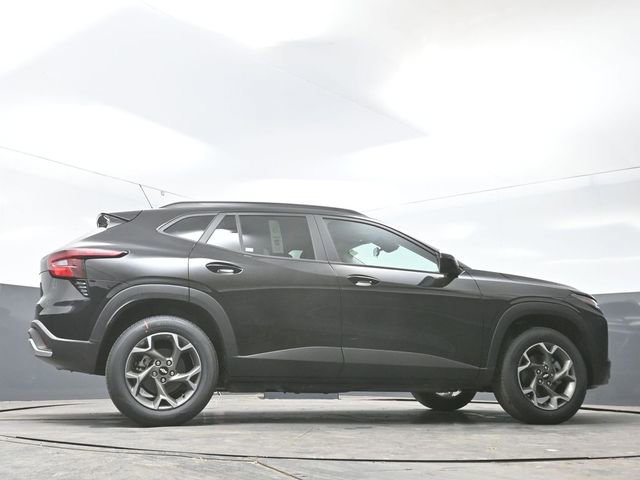 New 2026 Chevrolet Trax LT w/ Driver Confidence Package FWD image 40
