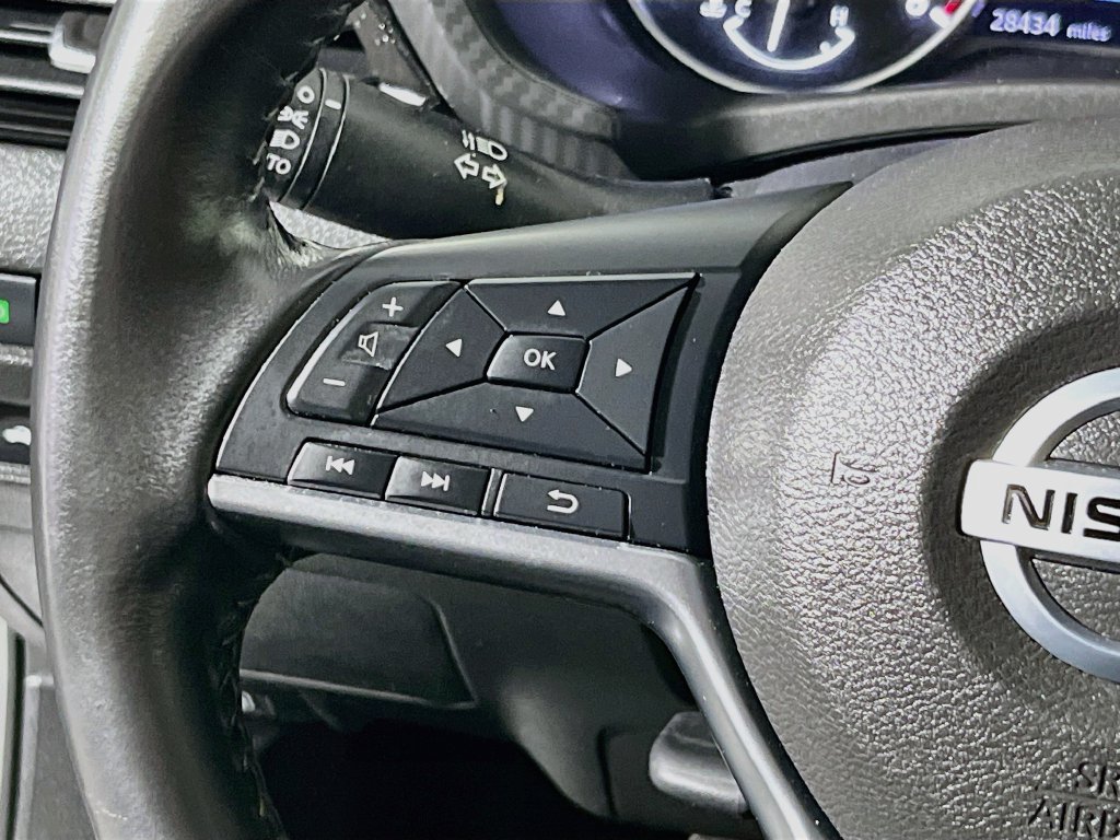 Used 2021 Nissan Sentra SV FWD image 16