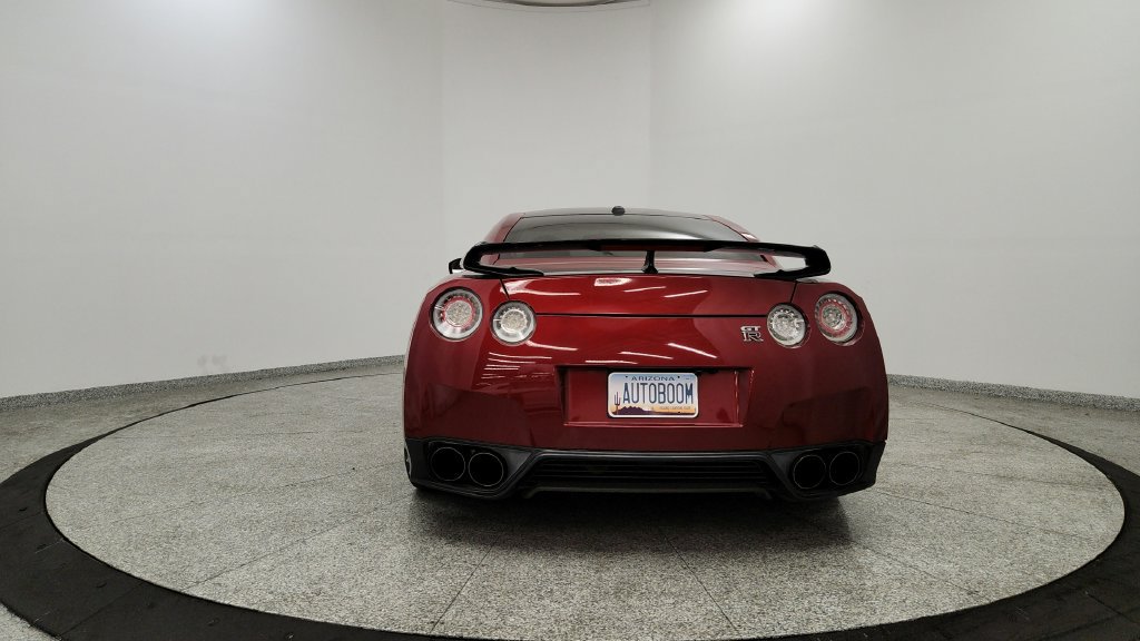 Used 2015 Nissan GT-R Premium AWD/4WD image 4