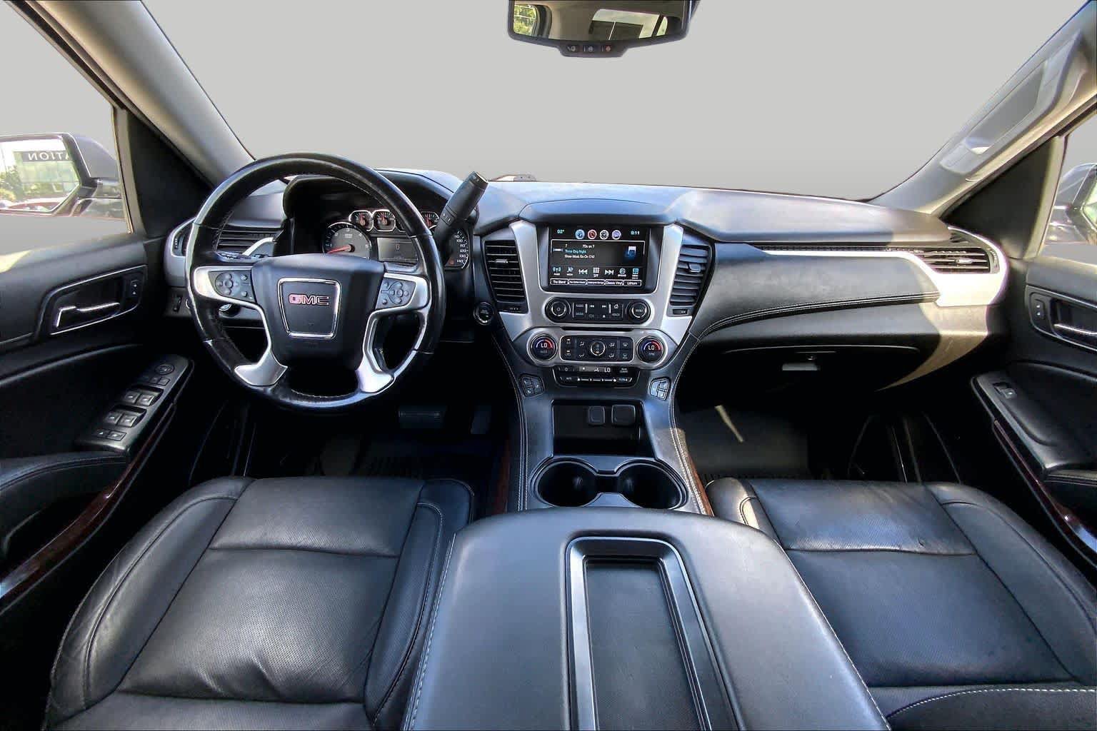 Used 2019 GMC Yukon SLT AWD/4WD image 16