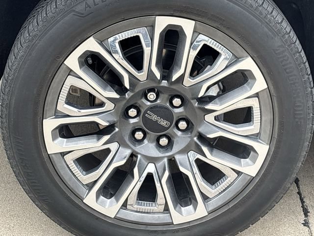 Used 2023 GMC Sierra 1500 Denali Ultimate AWD/4WD image 10