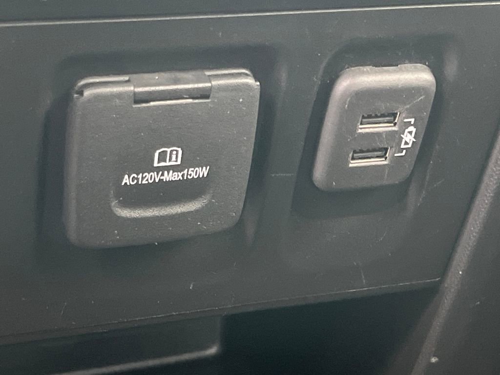 Used 2020 Chevrolet Traverse Premier w/ Redline Edition image 25