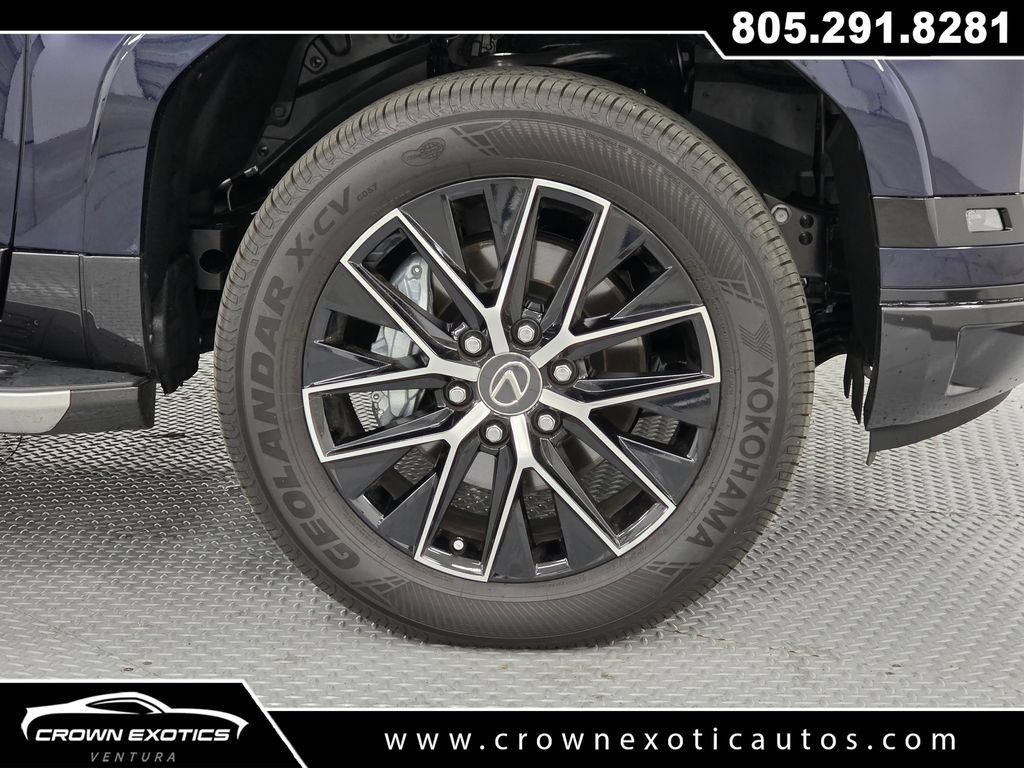 Used 2026 Lexus GX 550 w/ Cold Area Package AWD/4WD image 9