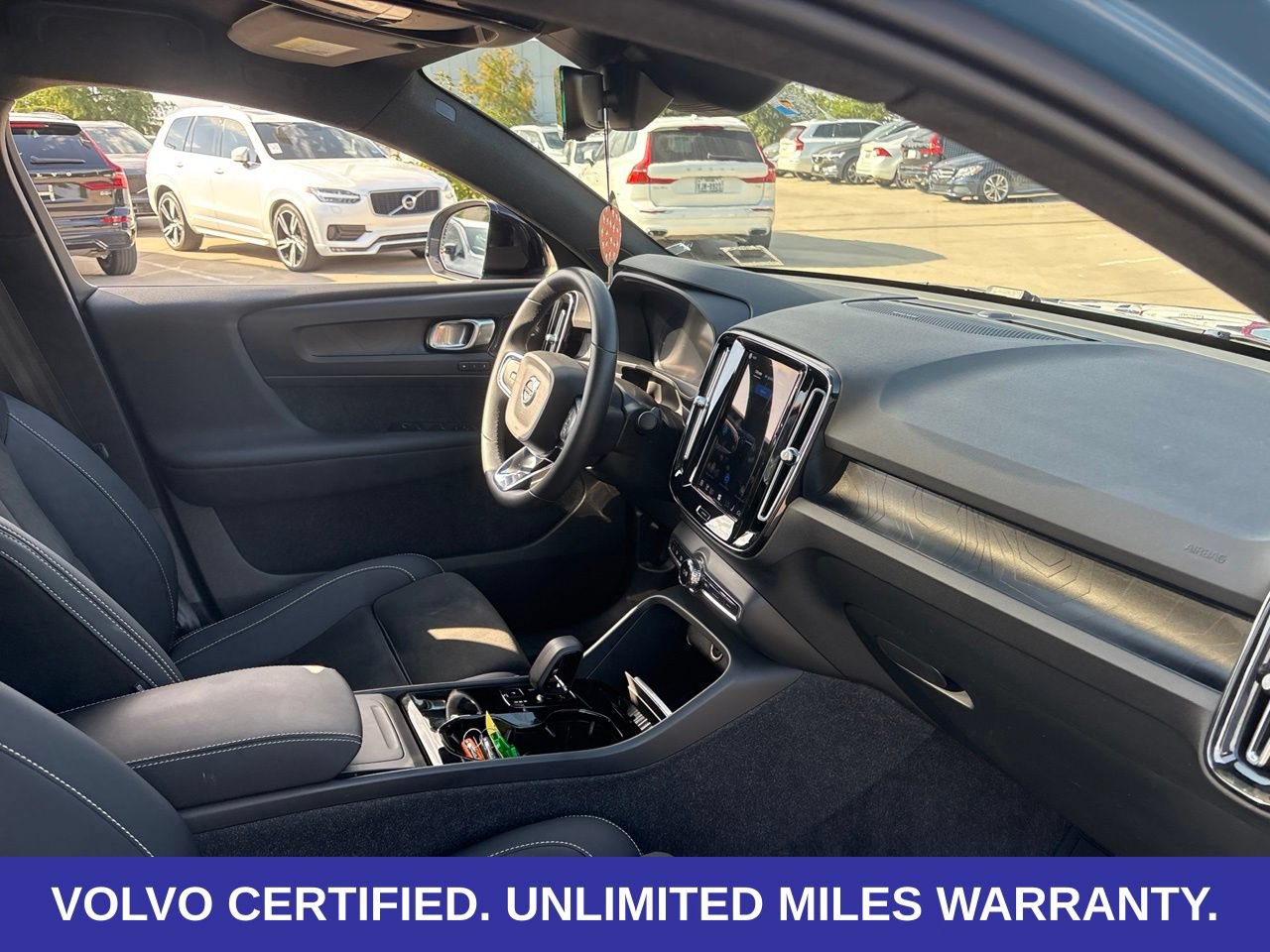 Certified 2023 Volvo C40 P8 Recharge Ultimate w/ Protection Package Premier AWD/4WD image 16
