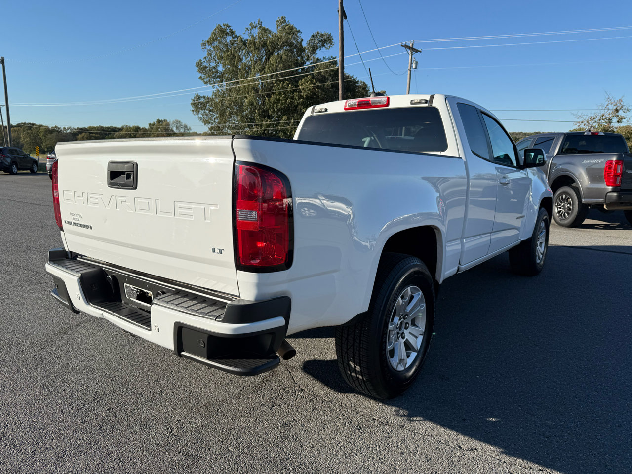 Used 2022 Chevrolet Colorado LT w/ Fleet Safety Package image 6