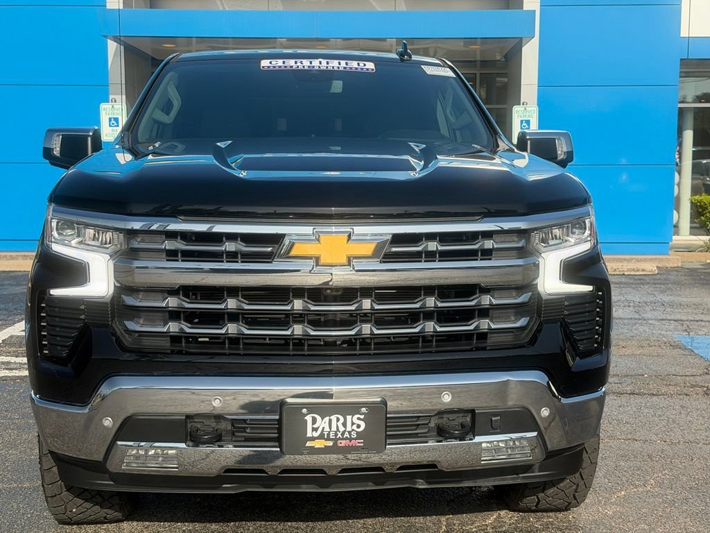 Used 2023 Chevrolet Silverado 1500 LTZ AWD/4WD image 2