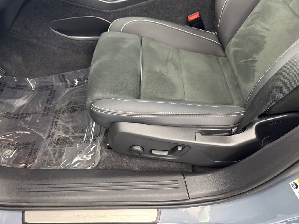 Used 2023 Volvo C40 P8 Recharge Ultimate w/ Protection Package Premier image 28