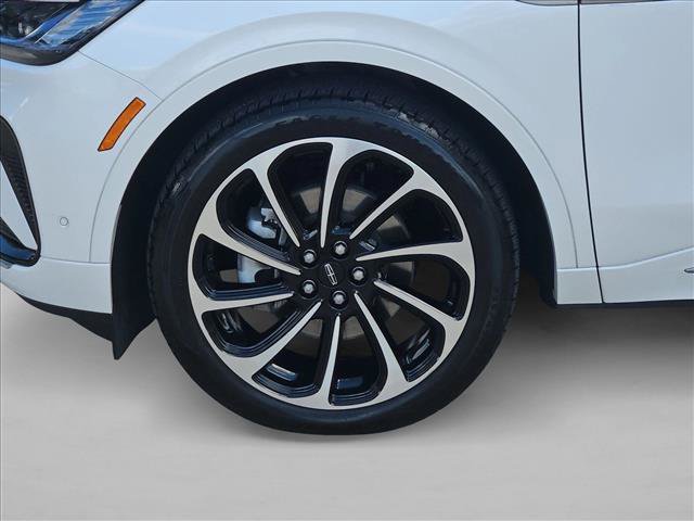 Used 2024 Lincoln Nautilus Black Label AWD/4WD image 13