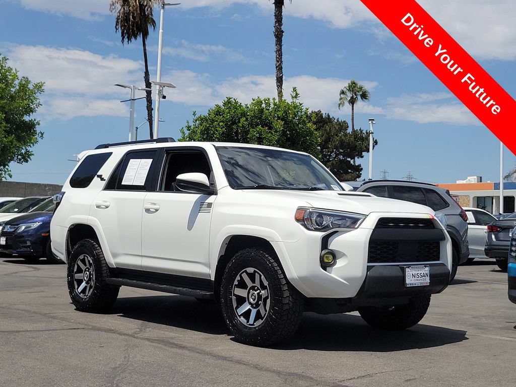 Used 2022 Toyota 4Runner TRD Off-Road AWD/4WD image 35