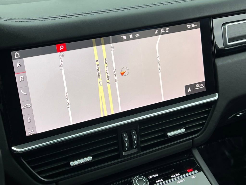 Used 2021 Porsche Cayenne GTS image 30