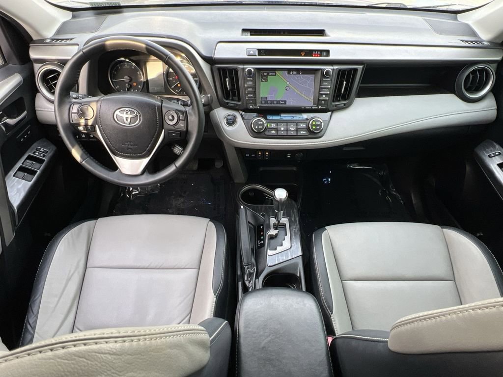 Used 2017 Toyota RAV4 Platinum image 21