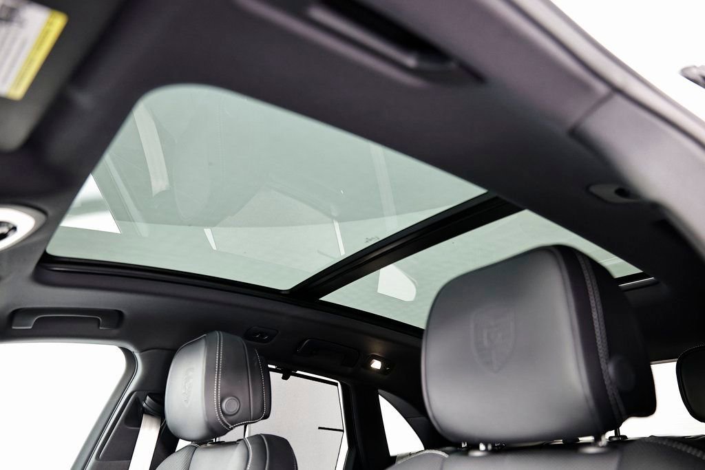 New 2026 Porsche Macan S image 22