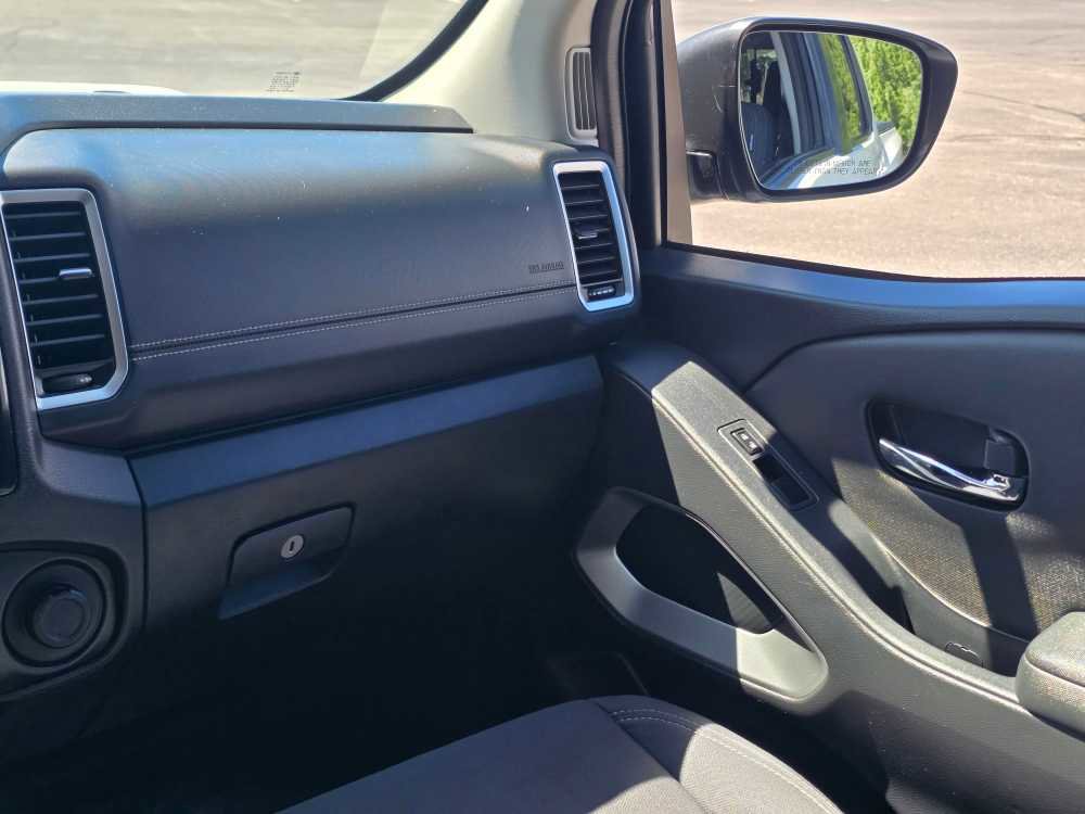 Used 2023 Nissan Frontier SV w/ SV Convenience Package RWD image 26