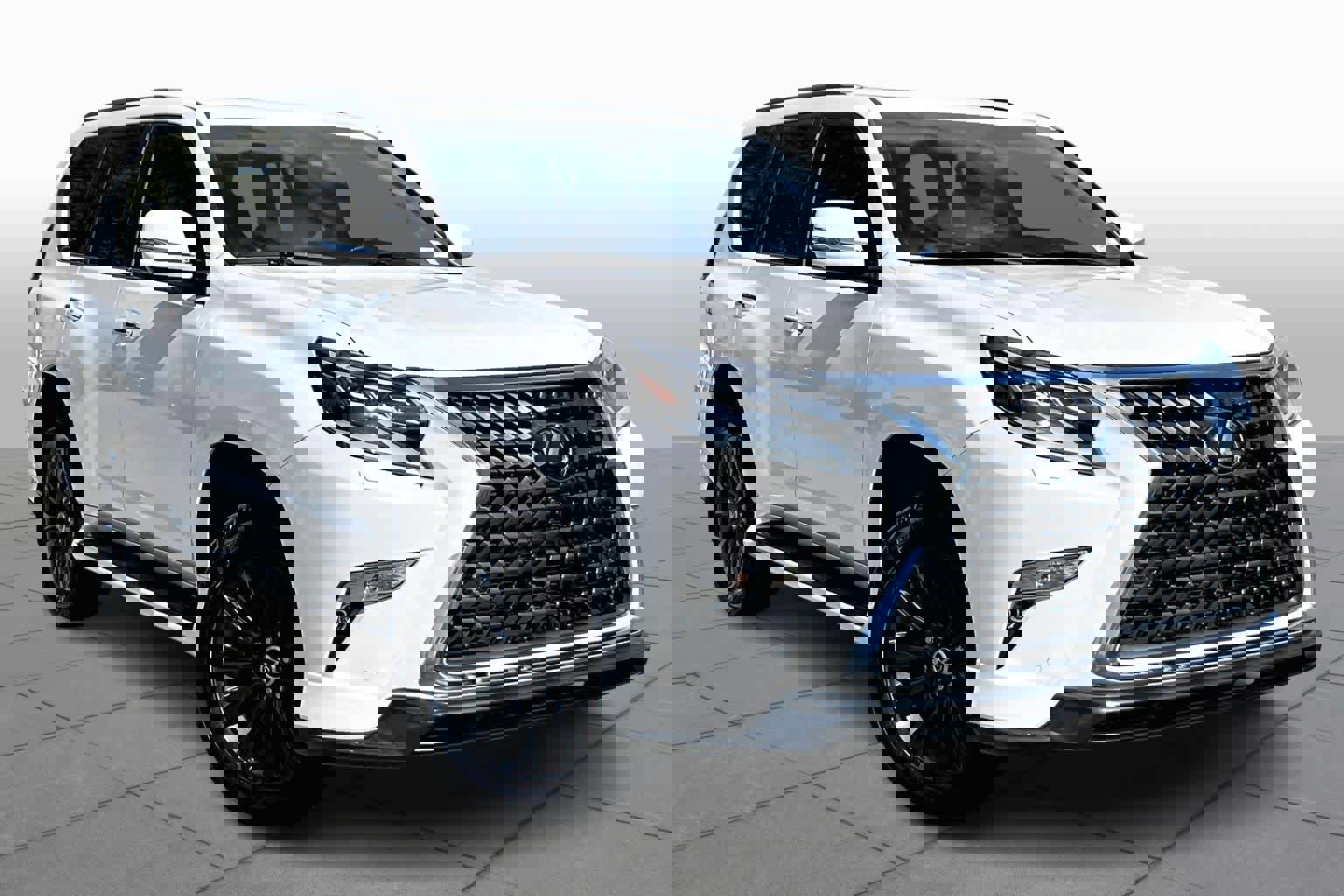 Used 2023 Lexus GX 460 Luxury w/ Sport Design Package image 3