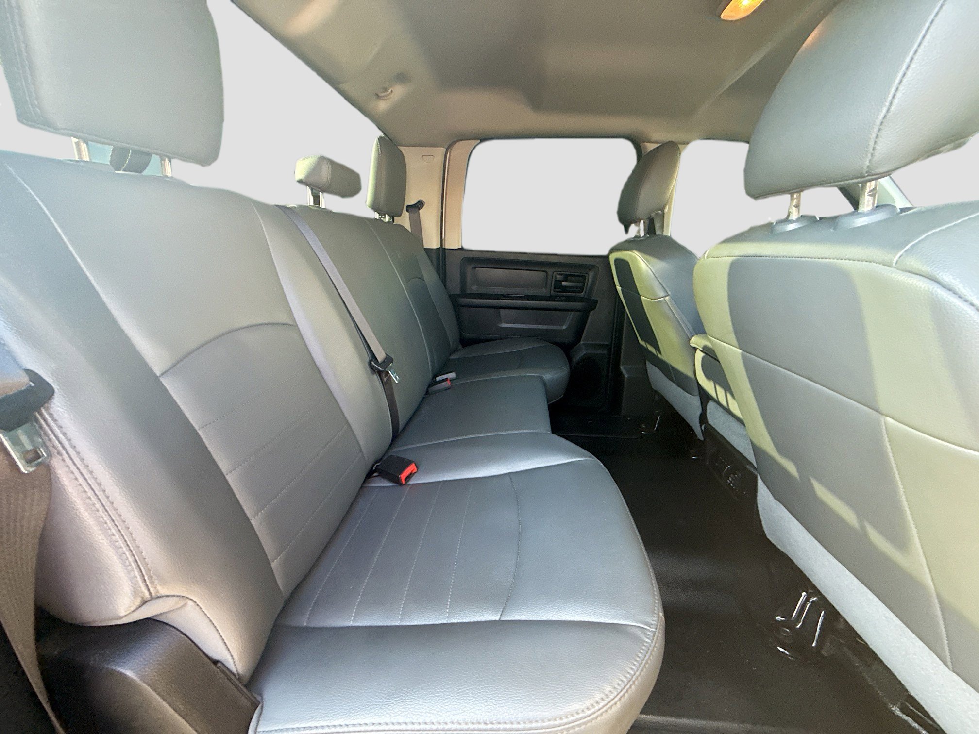 Used 2018 RAM 3500 Tradesman w/ Protection Group image 28