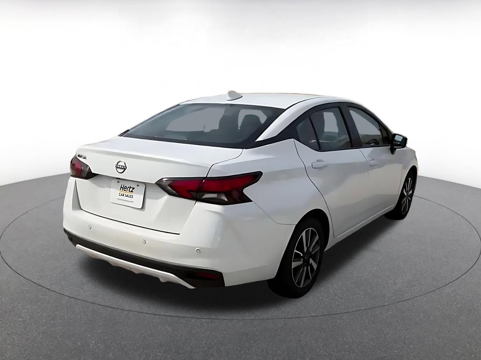 Used 2025 Nissan Versa SV FWD image 14