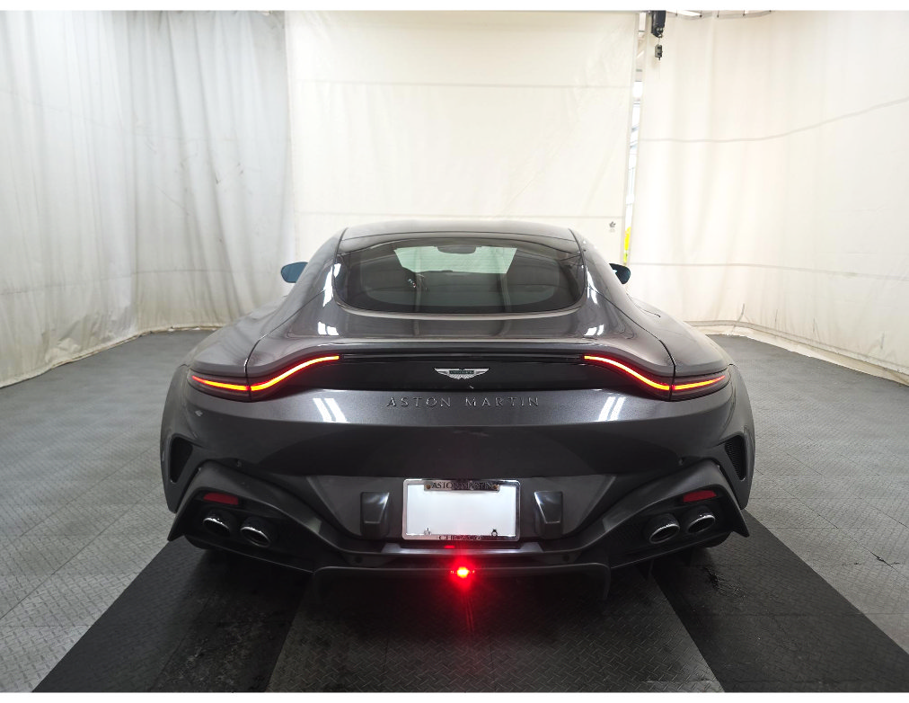 Used 2025 Aston Martin V8 Vantage Coupe RWD image 5