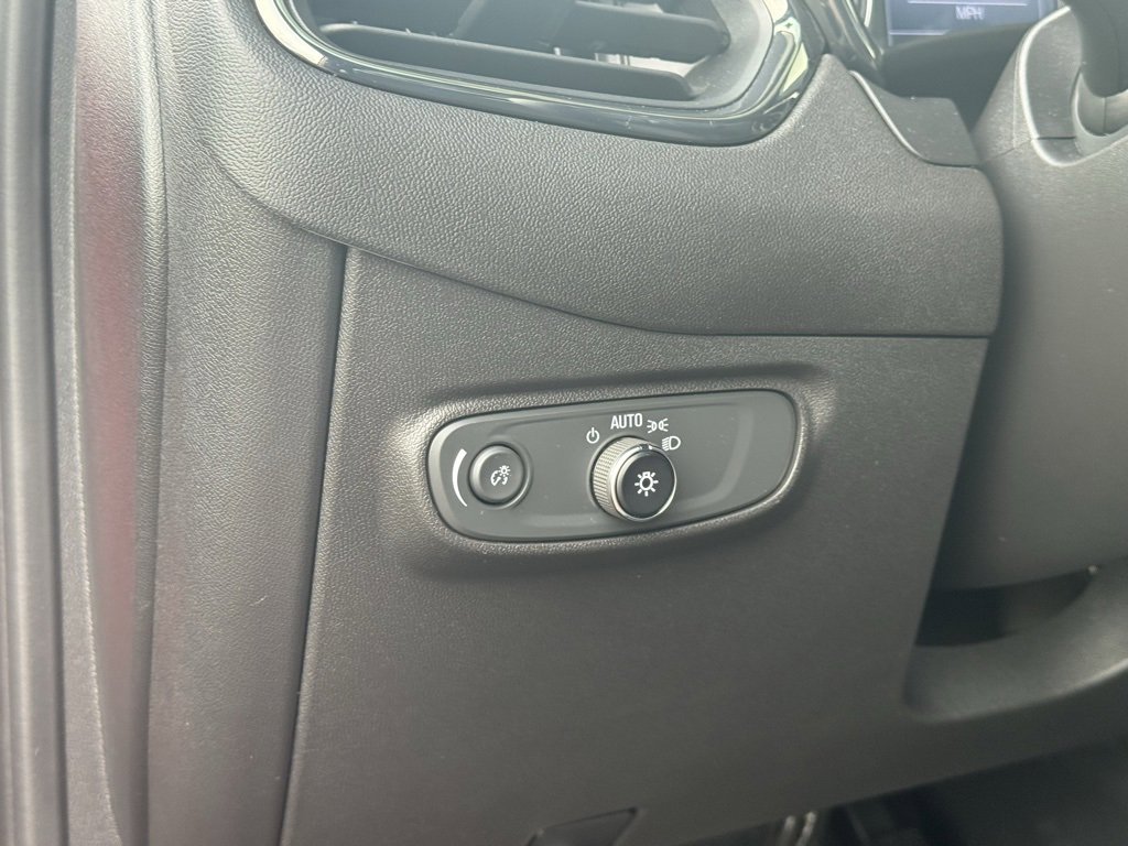 Used 2023 Chevrolet Equinox RS image 25