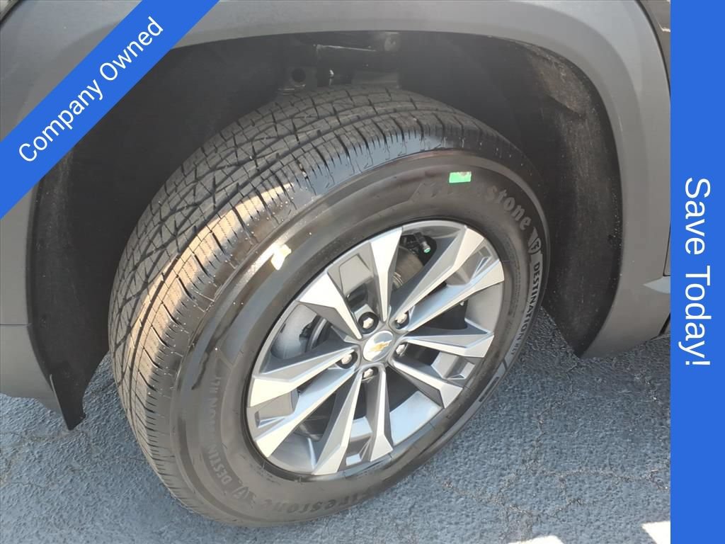 New 2027 Chevrolet Equinox LT w/ Convenience Package II FWD image 16