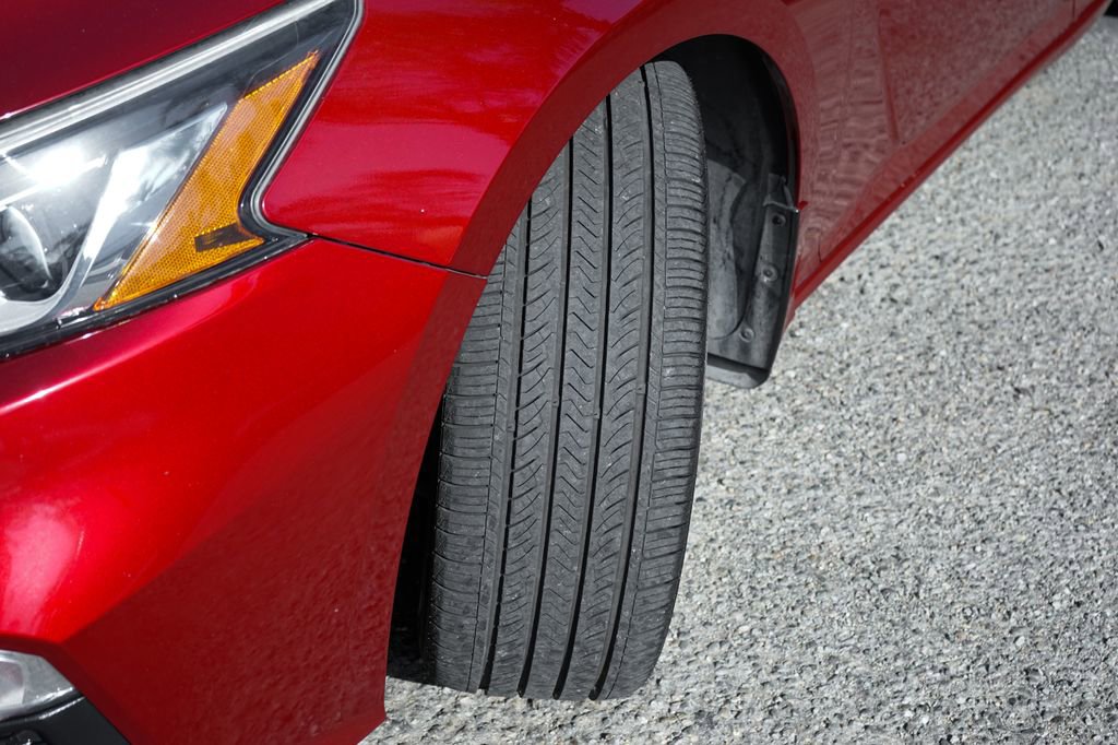 Used 2022 Nissan Altima 2.0 SR FWD image 43