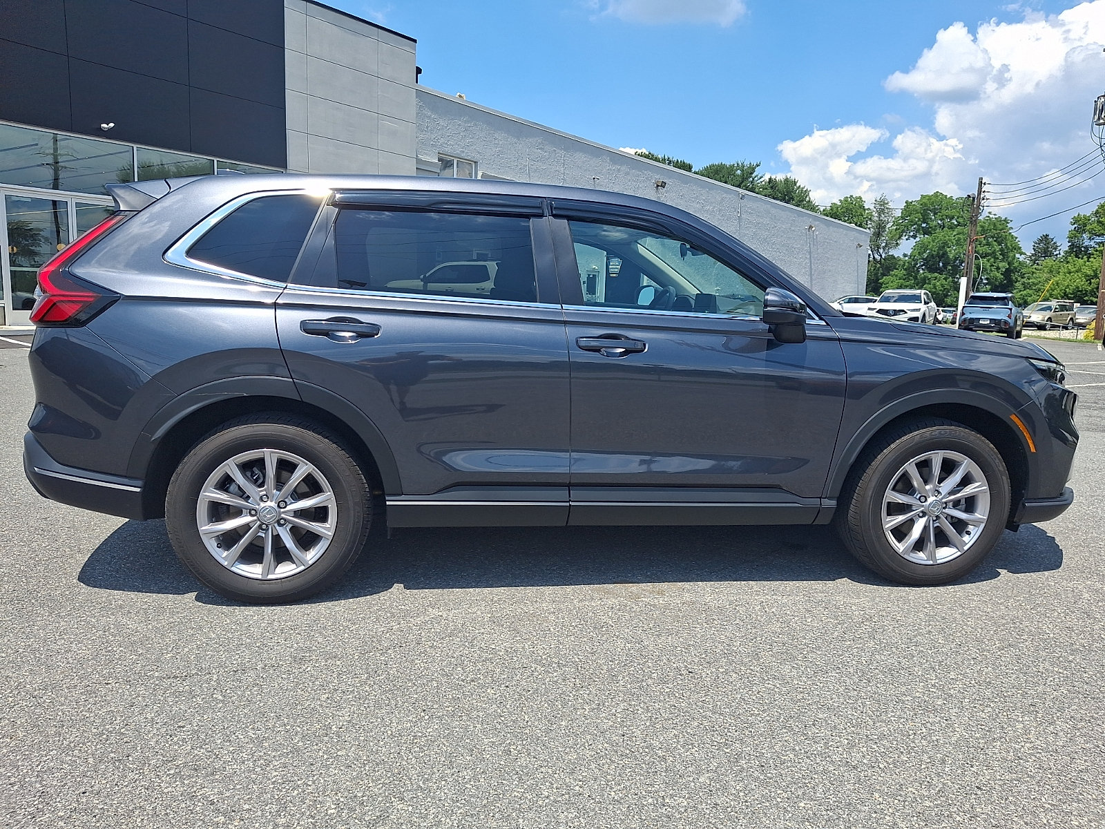Used 2024 Honda CR-V EX image 7