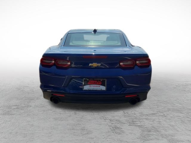 Used 2020 Chevrolet Camaro LT RWD image 6