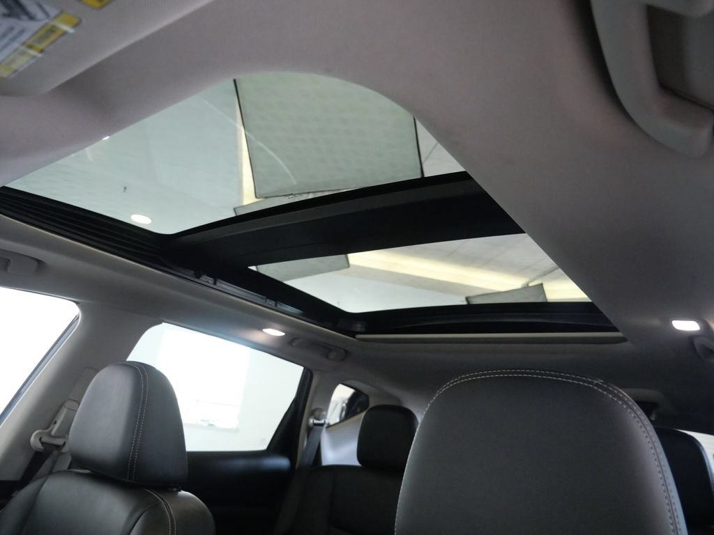 Used 2018 Nissan Murano SL w/ Moonroof Package AWD/4WD image 27