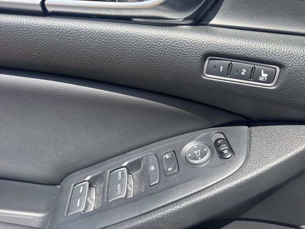 Used 2020 Honda Accord Touring image 10