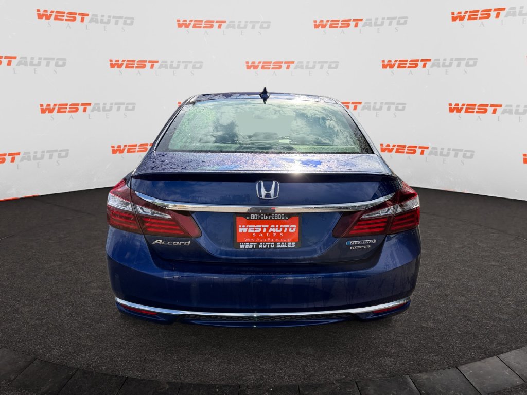 Used 2017 Honda Accord Touring image 4