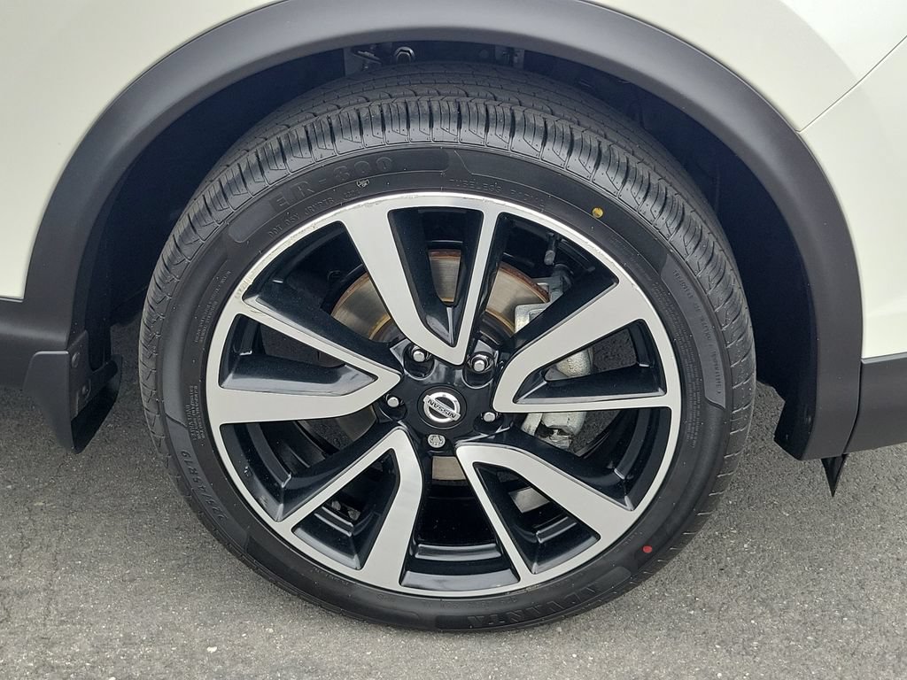 Used 2019 Nissan Rogue Sport SL FWD image 5
