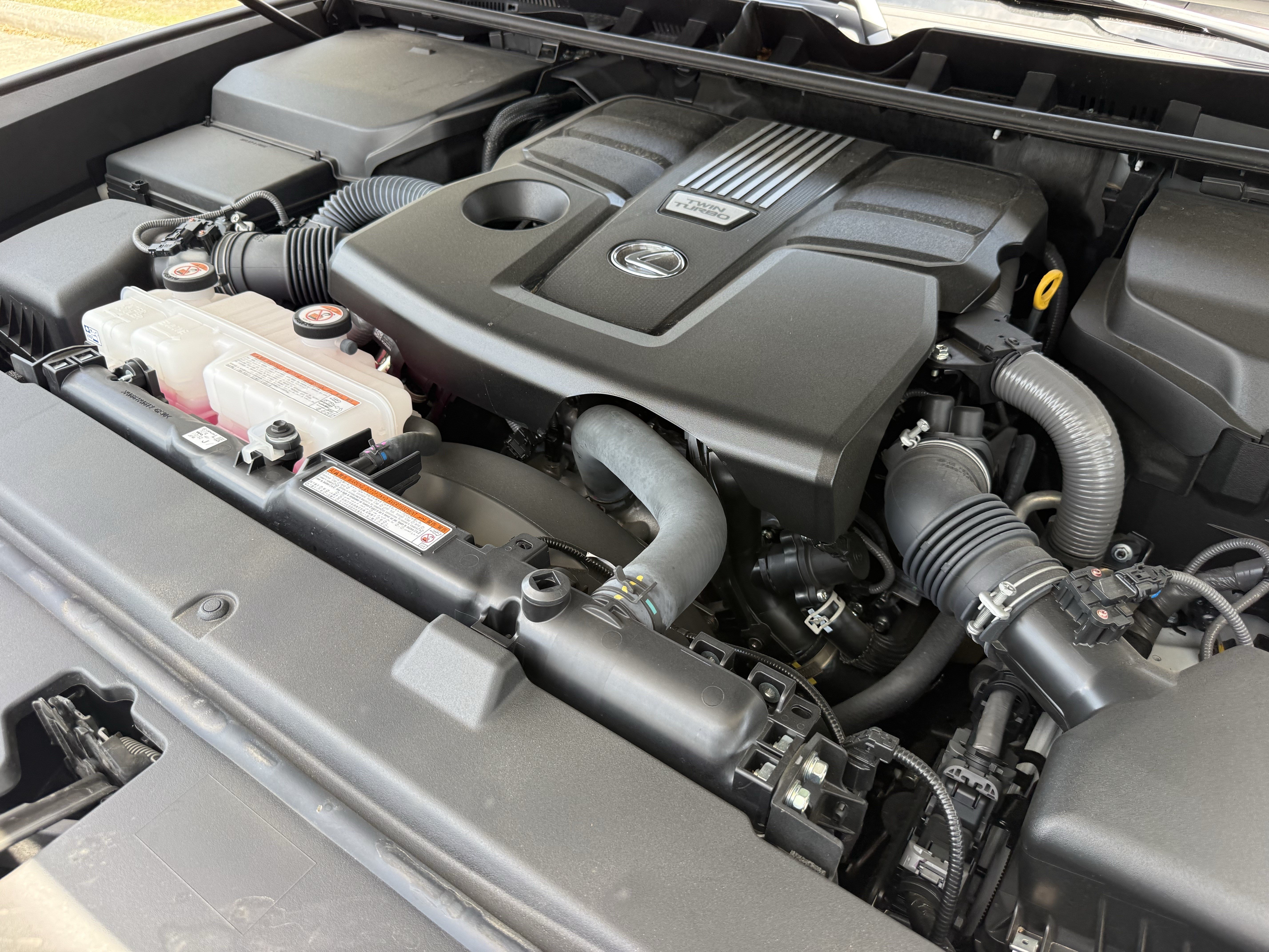 Used 2026 Lexus LX 600 4WD w/ Accessory Package (Z1) image 36