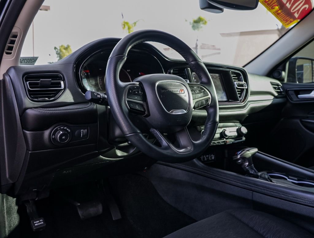 Used 2022 Dodge Durango SXT w/ Anodized Platinum Package image 16