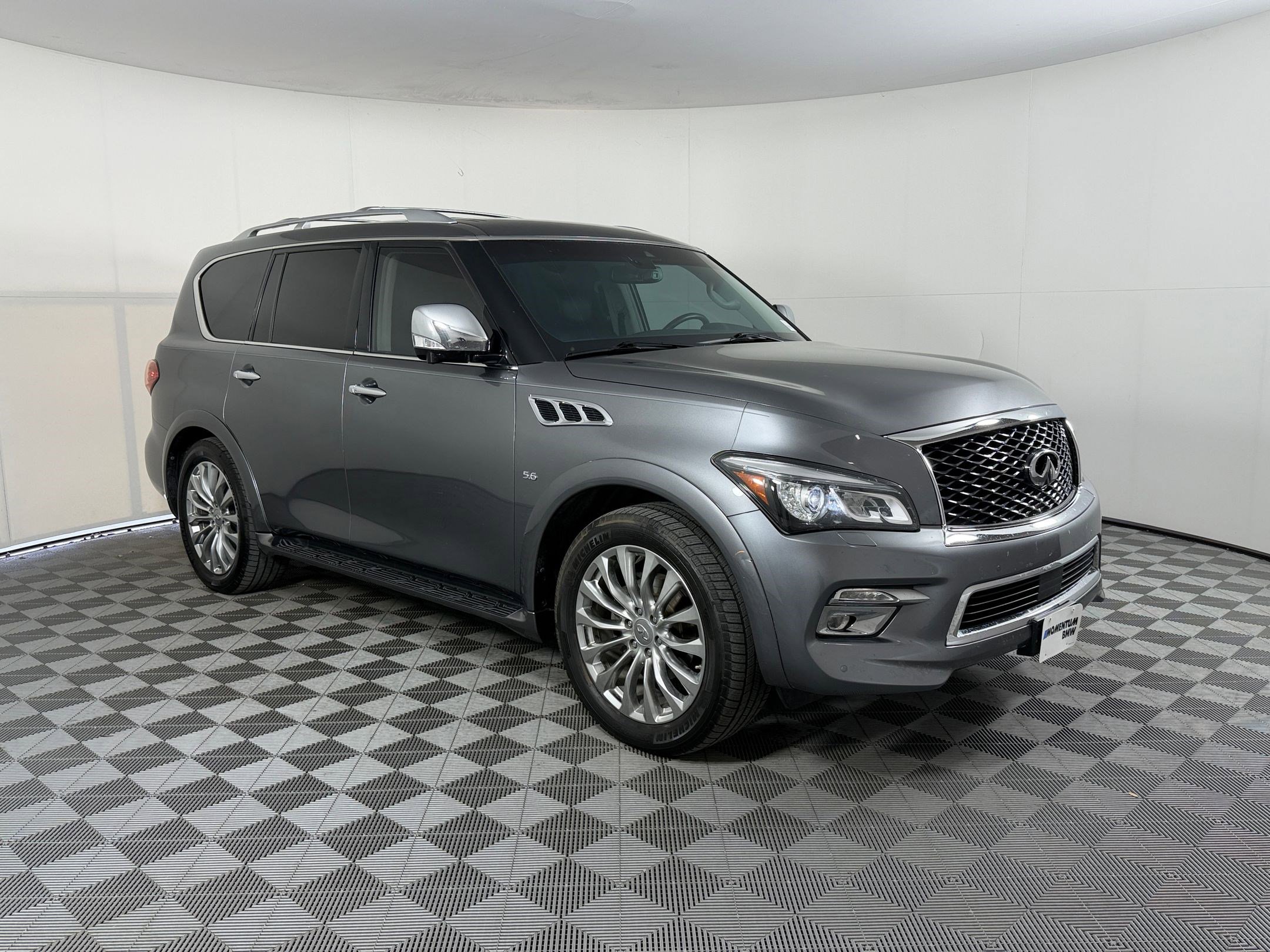 Used 2017 INFINITI QX80 2WD w/ Deluxe Technology Package image 7