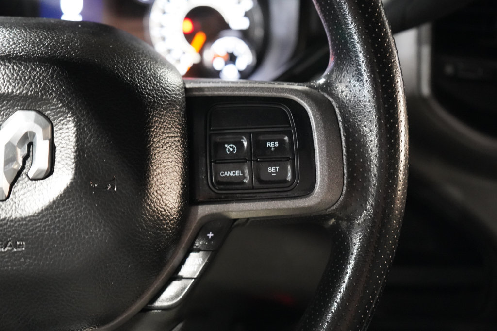 Used 2022 RAM 5500 Tradesman w/ Chrome Appearance Group AWD/4WD image 15