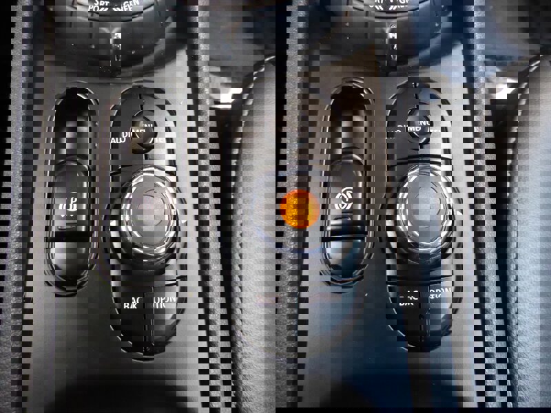 Used 2016 MINI Cooper Clubman image 16