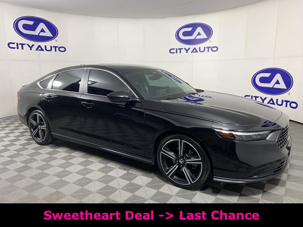 Used 2023 Honda Accord Sport image 1