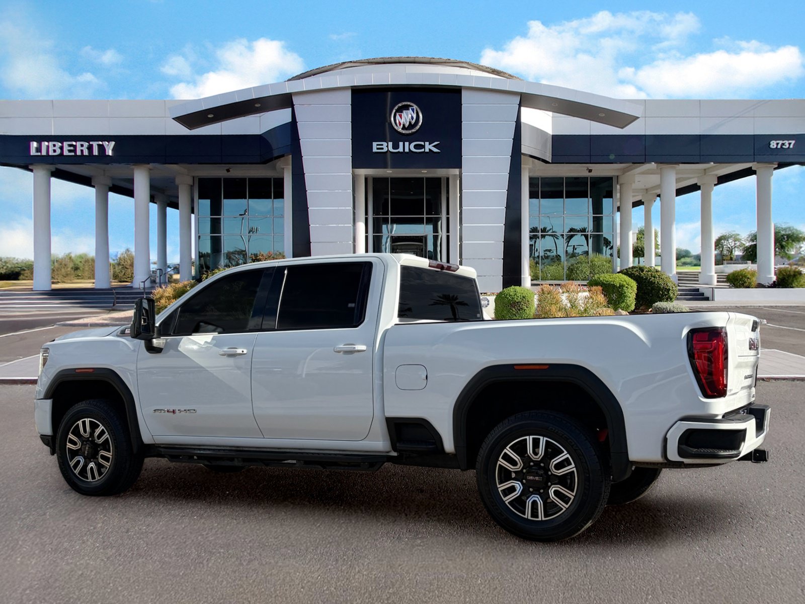Used 2021 GMC Sierra 2500 AT4 w/ Gooseneck/5TH Wheel Package AWD/4WD image 7