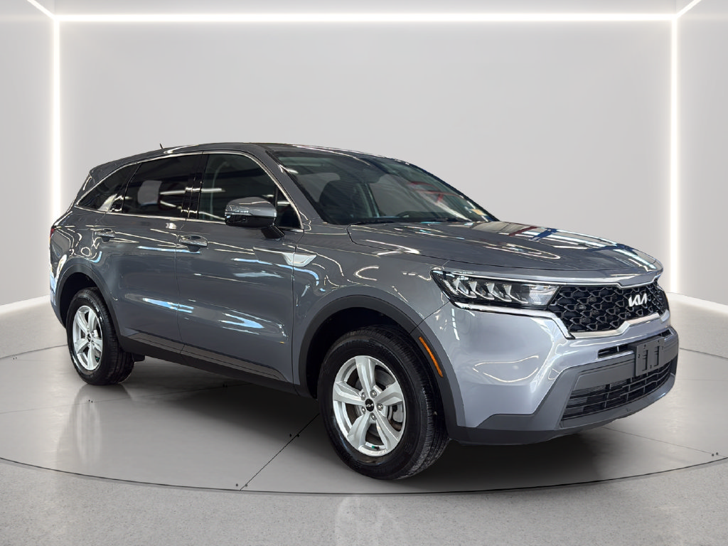 Certified 2023 Kia Sorento LX AWD/4WD image 9