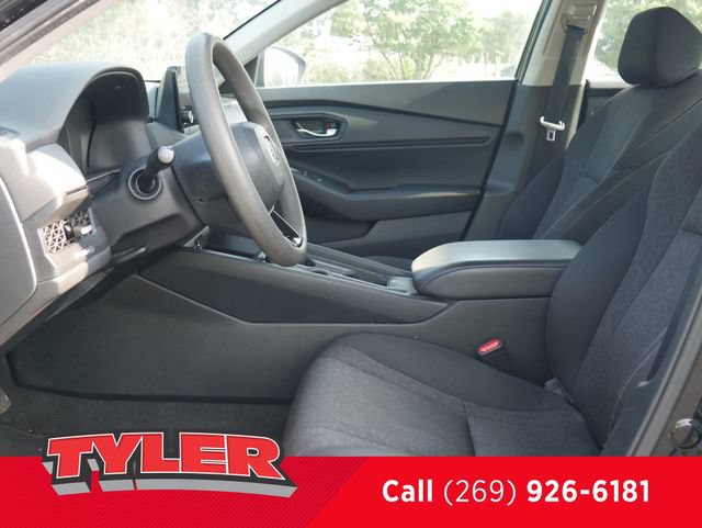 Used 2024 Honda Accord EX image 32
