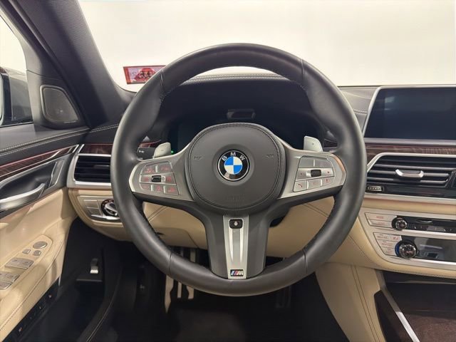 Used 2020 BMW 750i xDrive w/ Executive Package AWD/4WD image 30