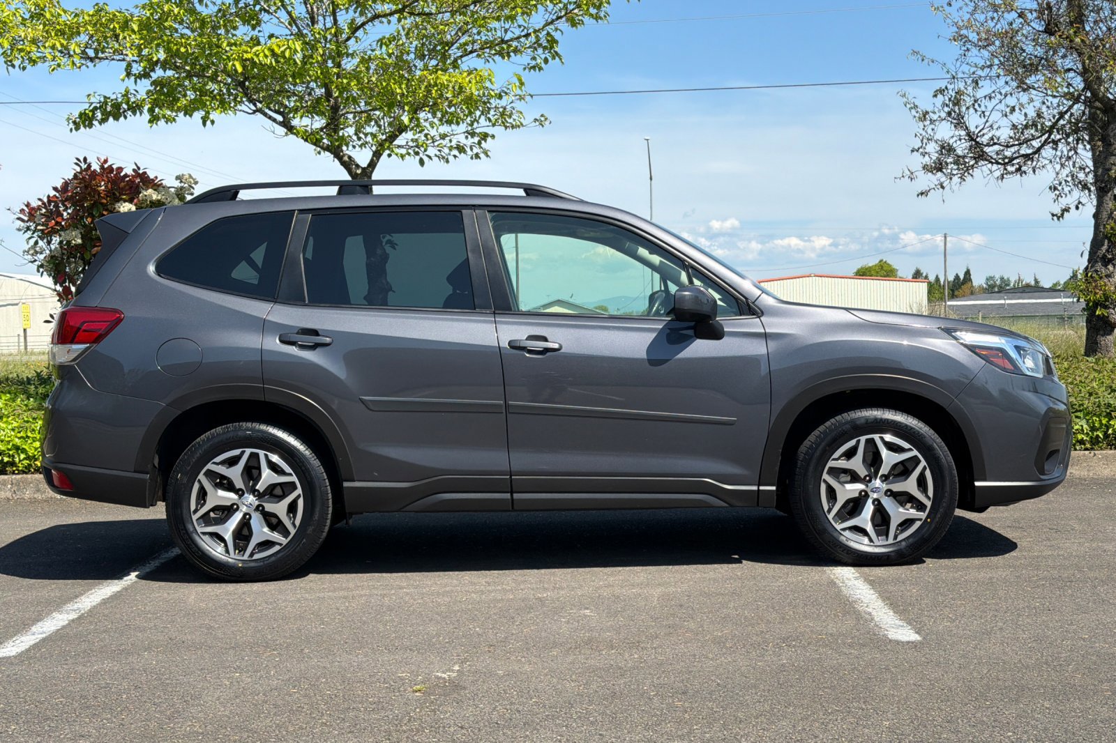 Used 2020 Subaru Forester Premium w/ Popular Package #1 AWD/4WD image 3