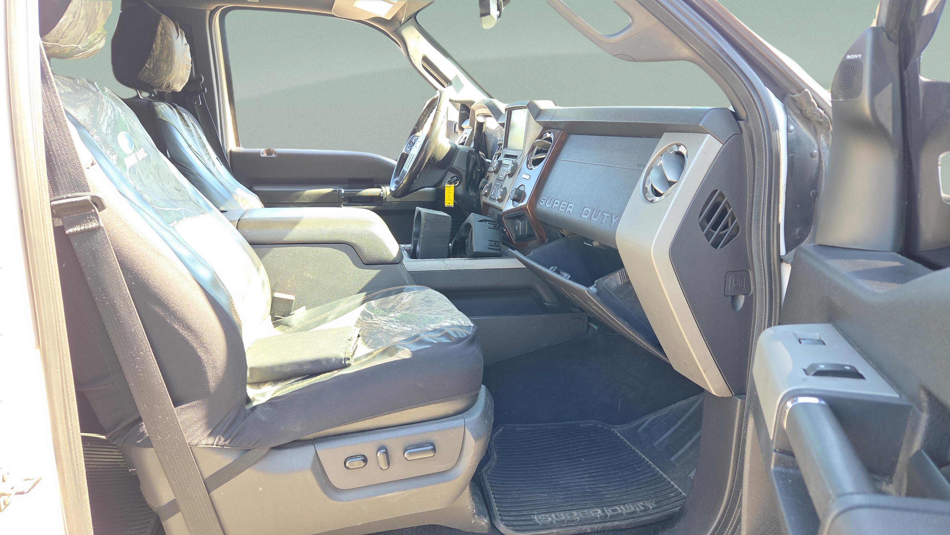 Used 2016 Ford F250 Lariat w/ FX4 Off-Road Package image 15