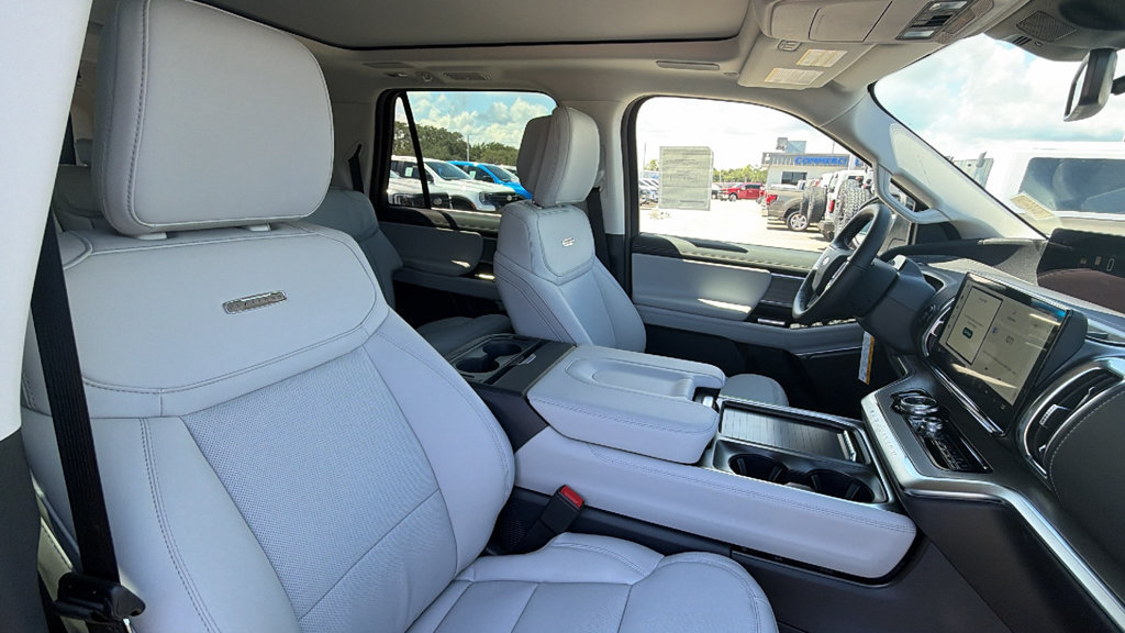 New 2027 Ford Expedition Max Platinum w/ Driver's Package AWD/4WD image 28
