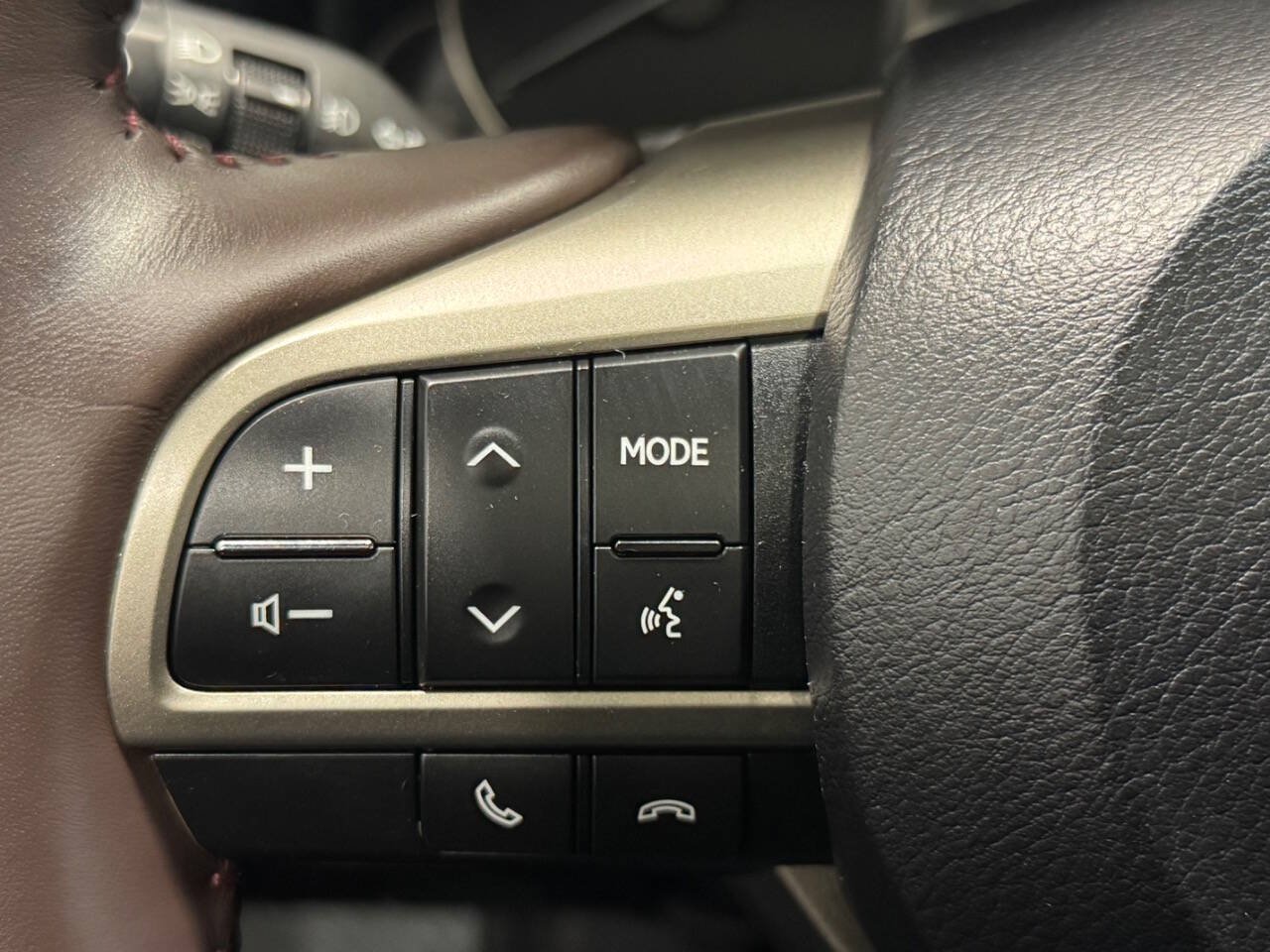 Used 2016 Lexus RX 350 AWD w/ Premium Package image 28