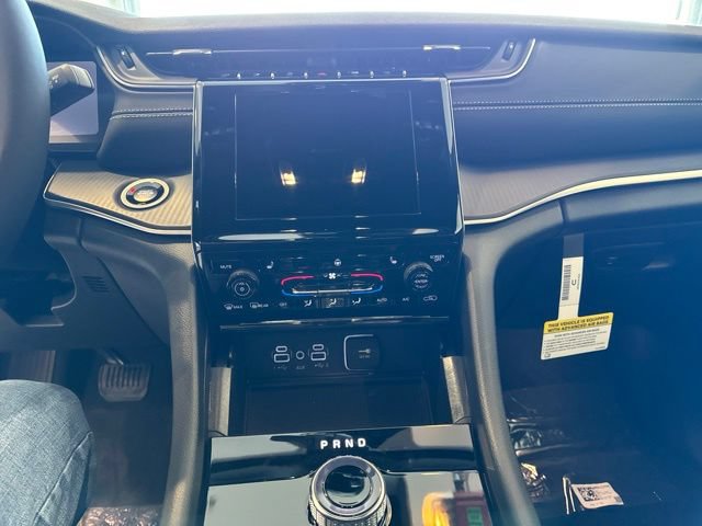 New 2026 Jeep Grand Cherokee Laredo X AWD/4WD image 9