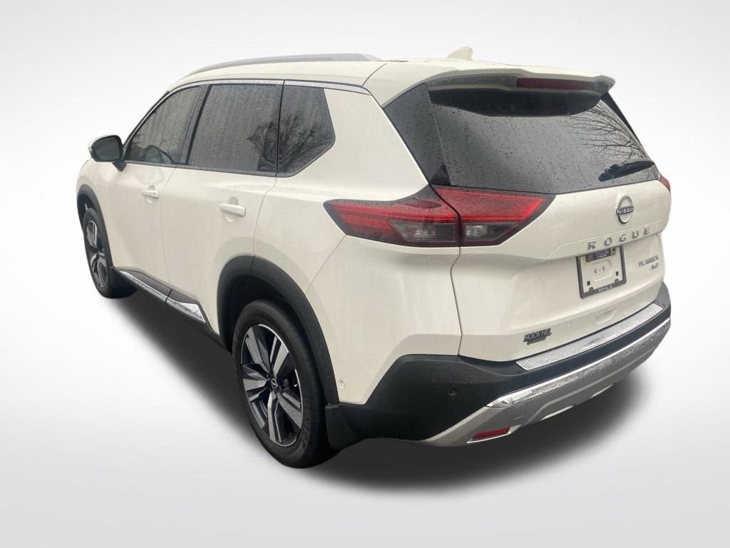 Used 2023 Nissan Rogue Platinum w/ Platinum Premium Package image 5