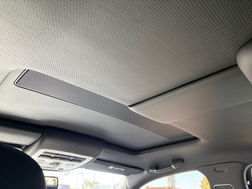 Used 2014 Bentley Flying Spur W12 image 16