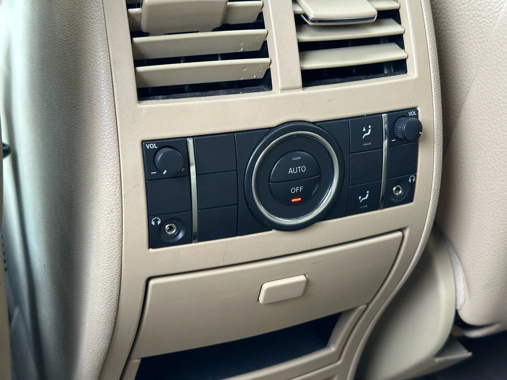 Used 2008 Mercedes-Benz ML 350 4MATIC image 37