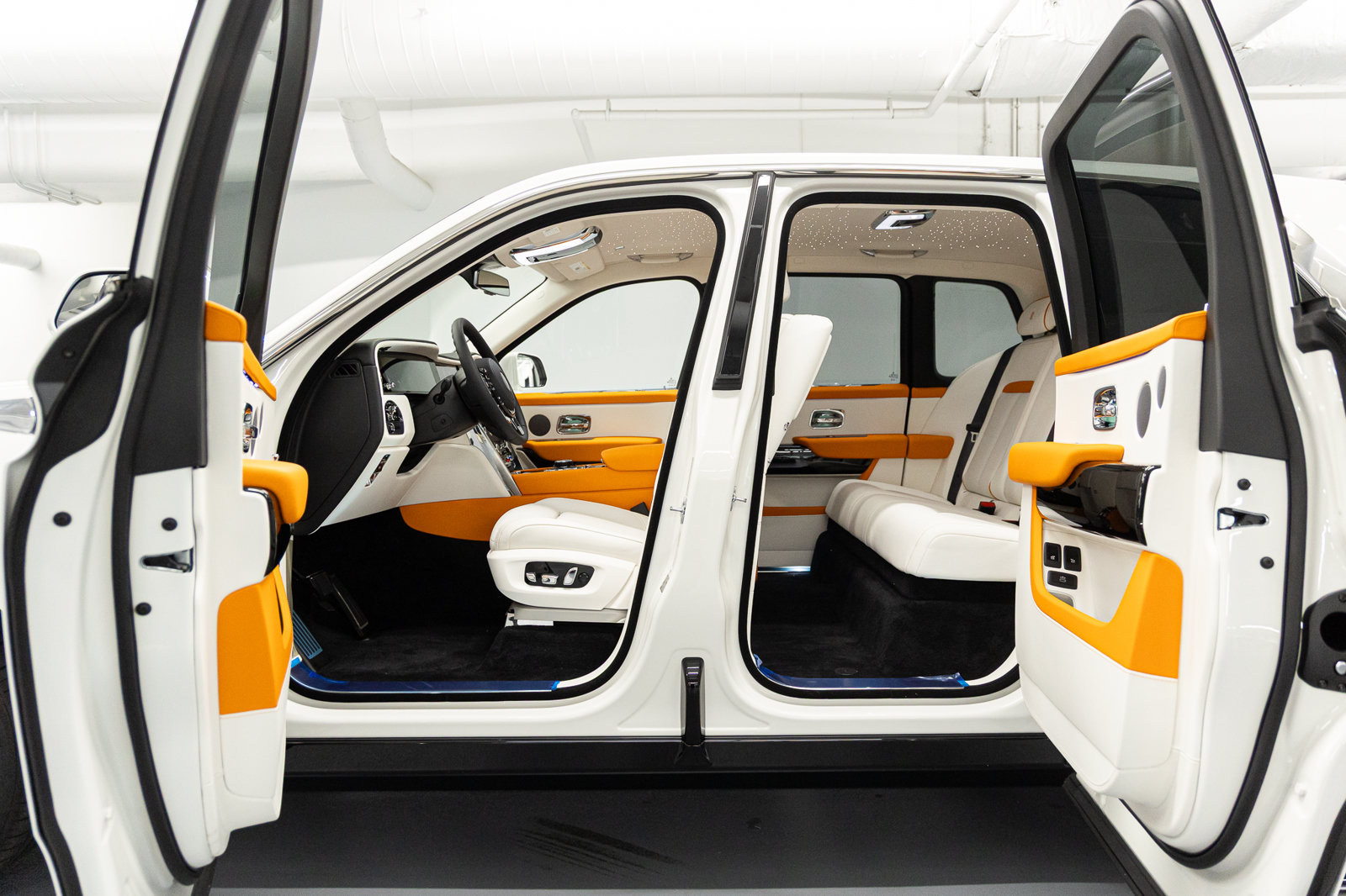 New 2026 Rolls-Royce Cullinan AWD/4WD image 31